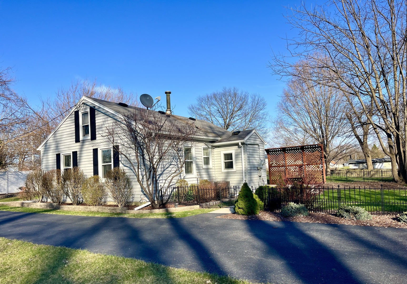 974 W Main Street