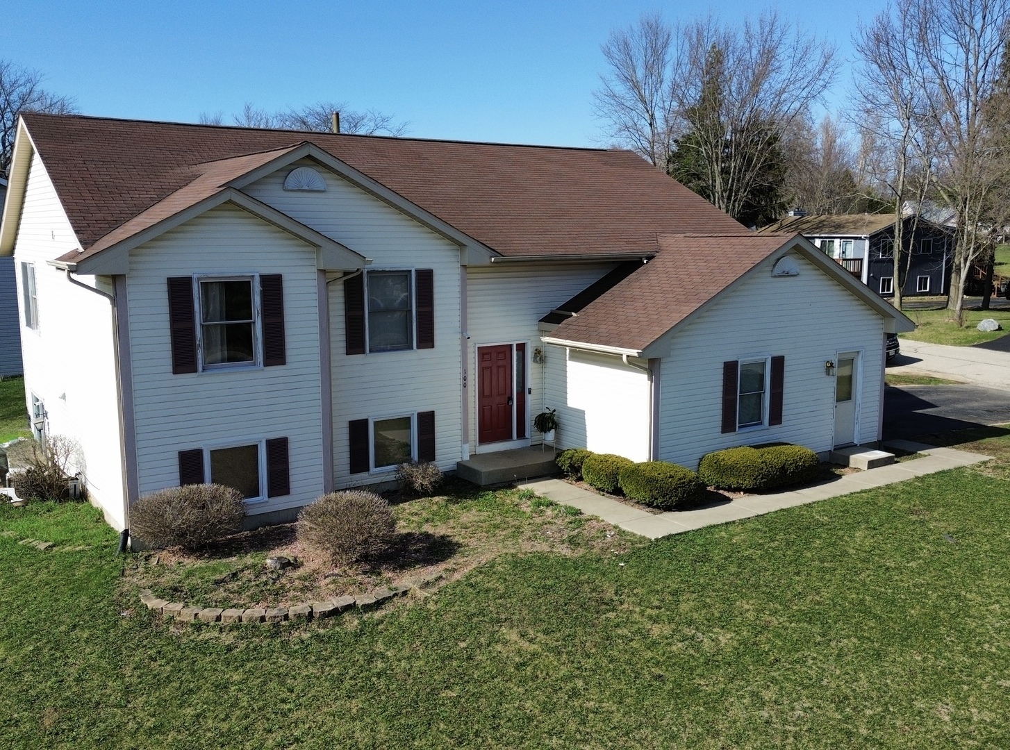 100 Cornwall Circle