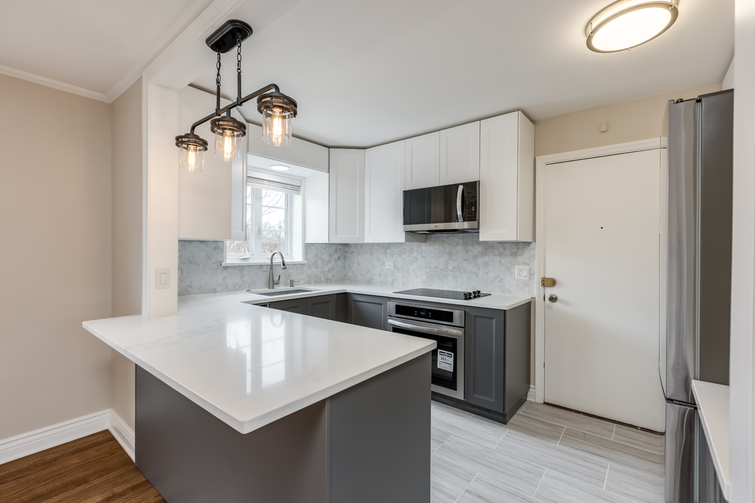 346 Ridge Avenue Unit: 2