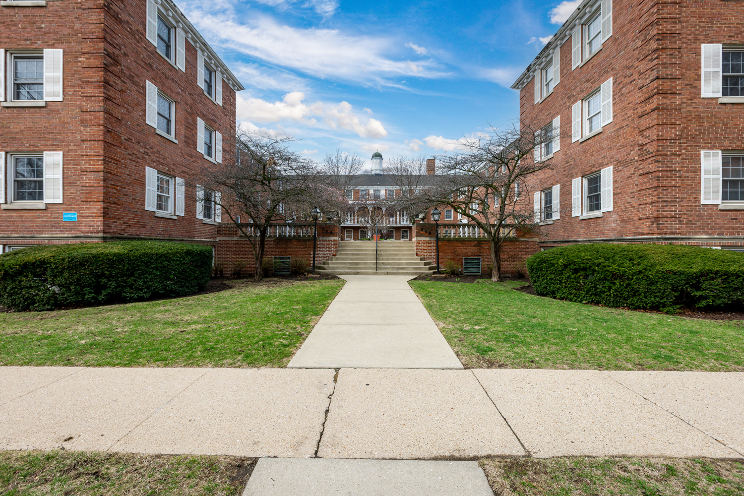 346 Ridge Avenue Unit: 2