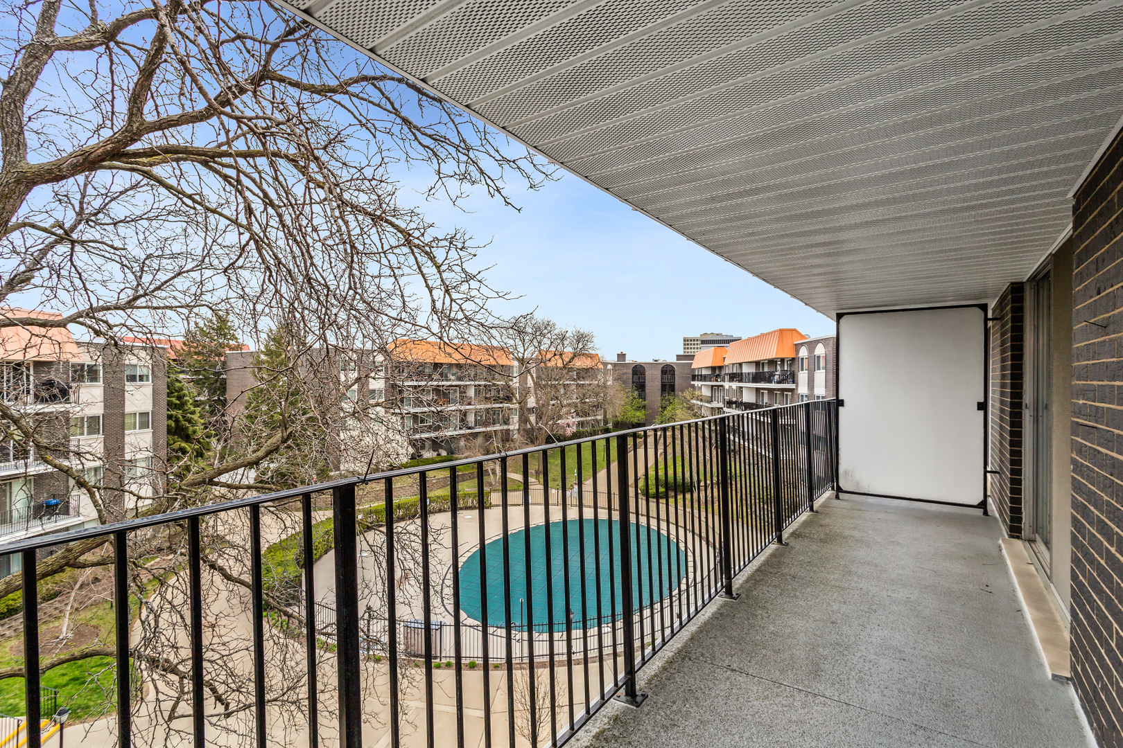 9529 Bronx Place Unit: 418