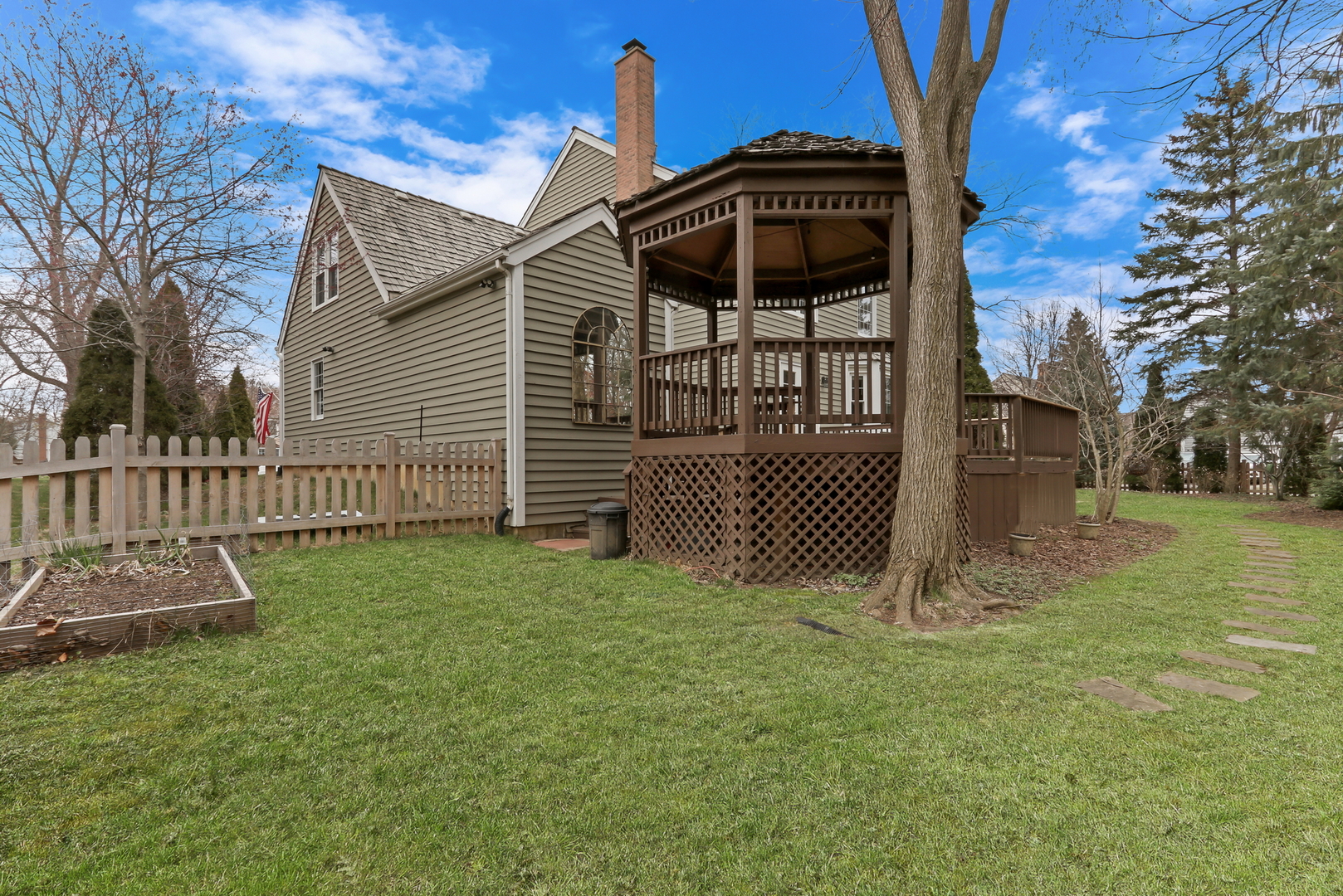 4461 Longmeadow Drive