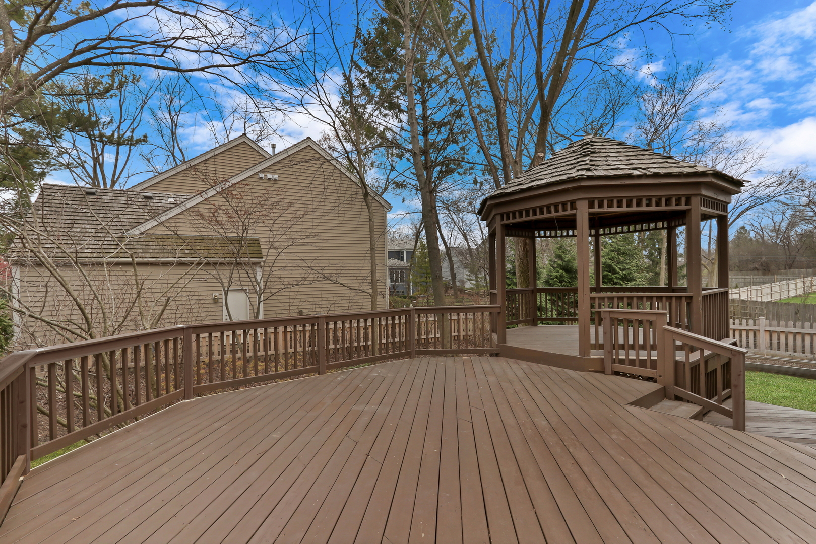 4461 Longmeadow Drive