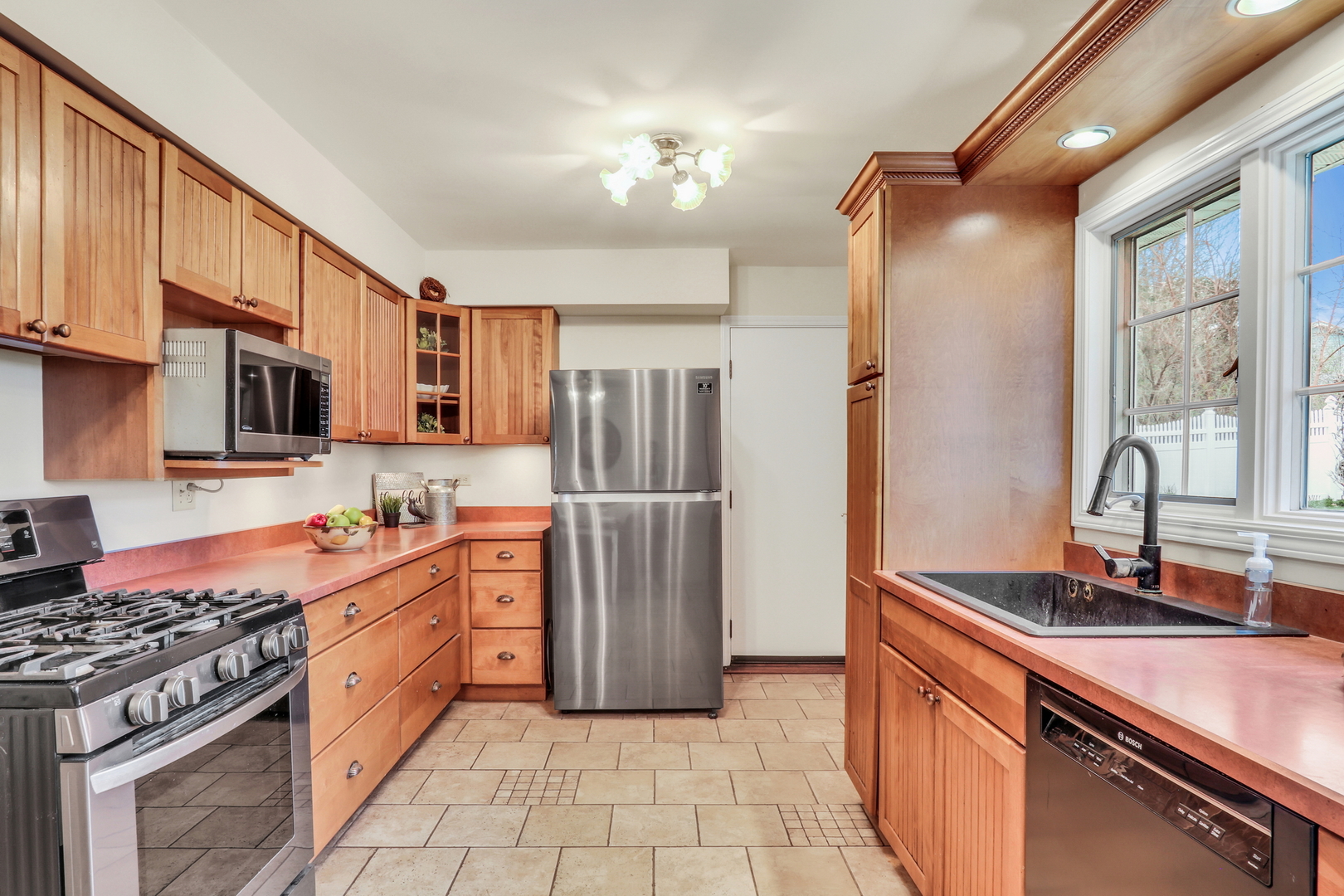 1402 Eastwood Lane