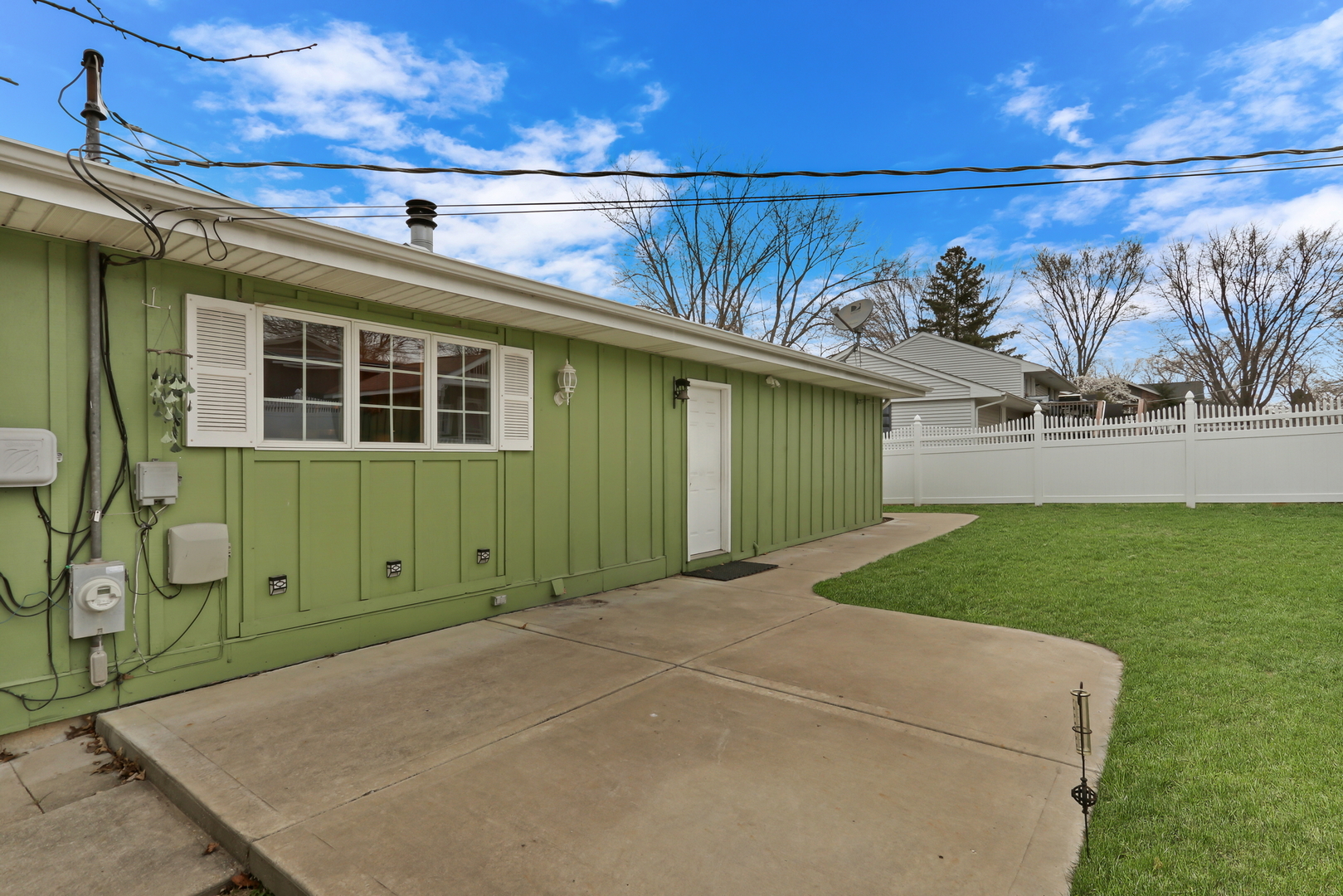 1402 Eastwood Lane