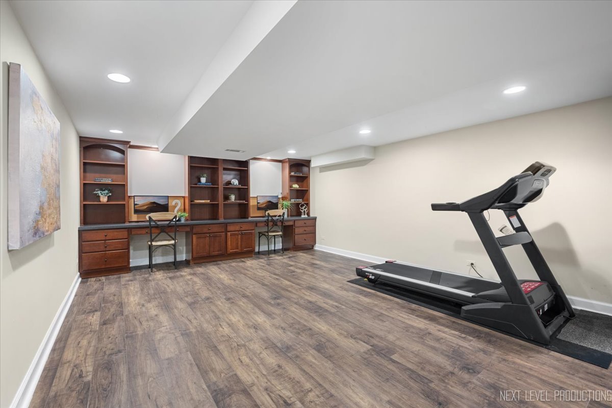 2747 Charter Oak Drive