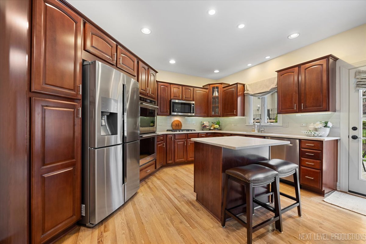 2747 Charter Oak Drive