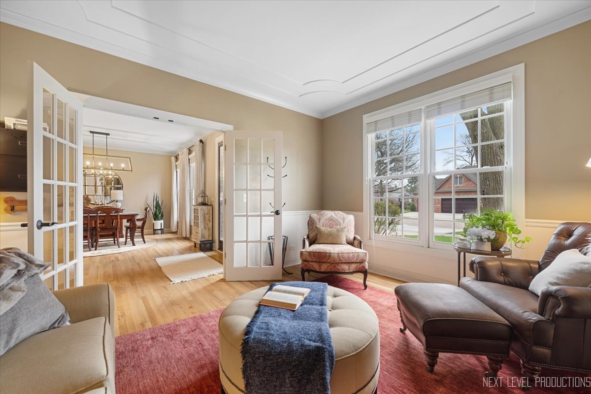 2747 Charter Oak Drive
