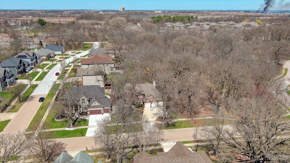 2747 Charter Oak Drive