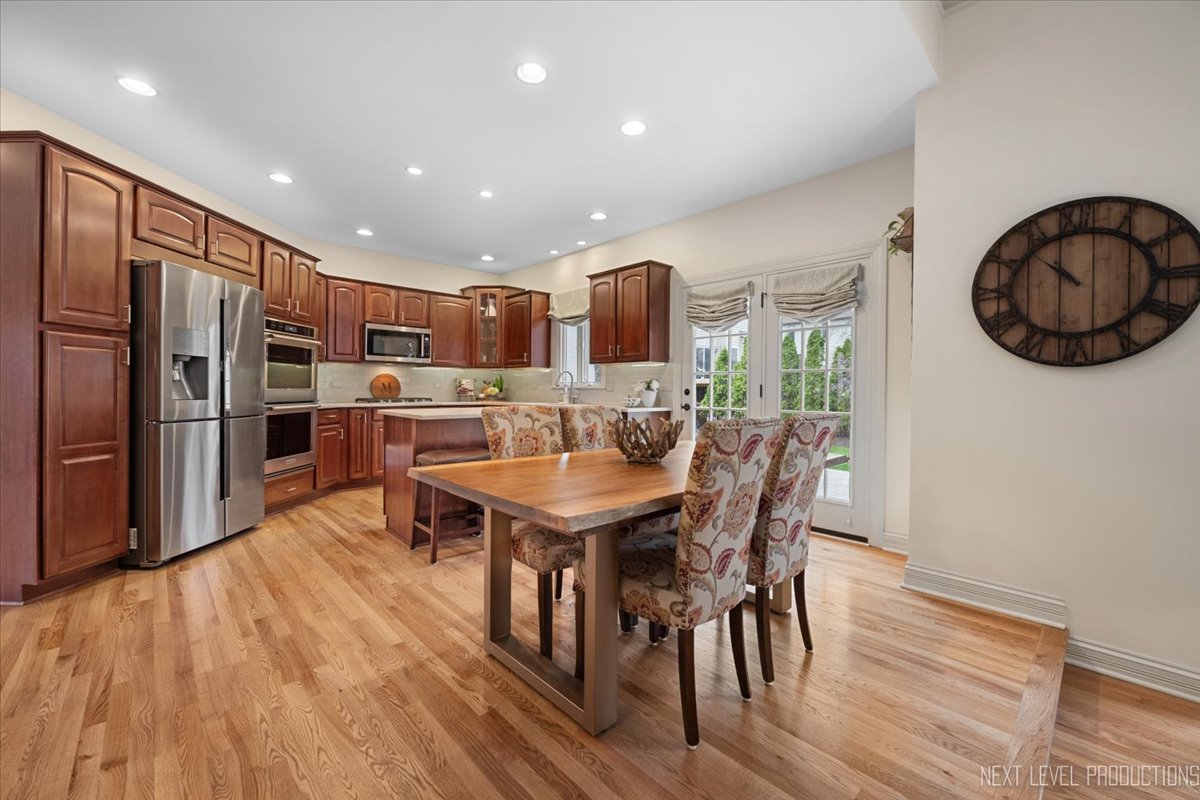 2747 Charter Oak Drive