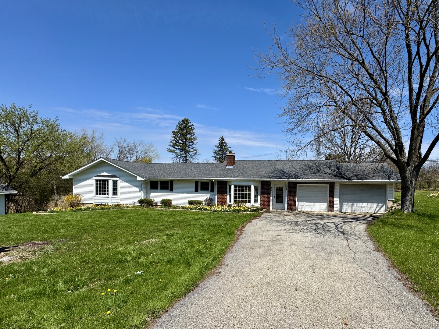 2301 Greenbriar Lane