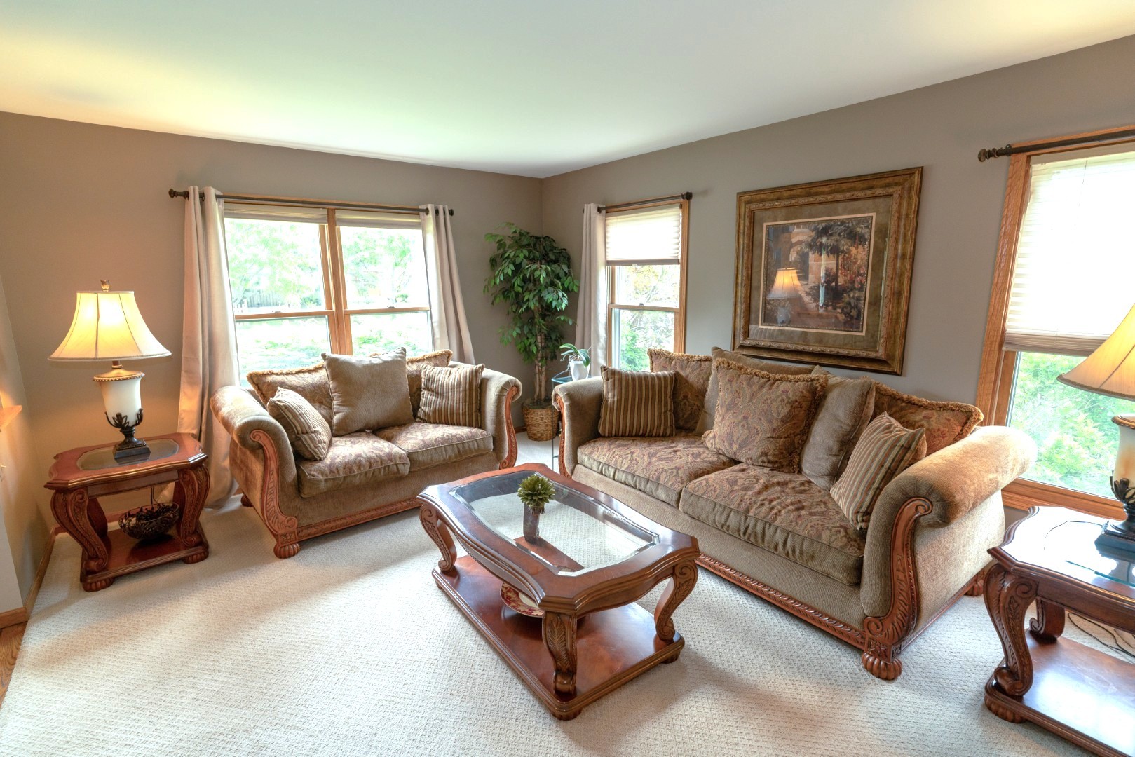 600 Salceda Drive