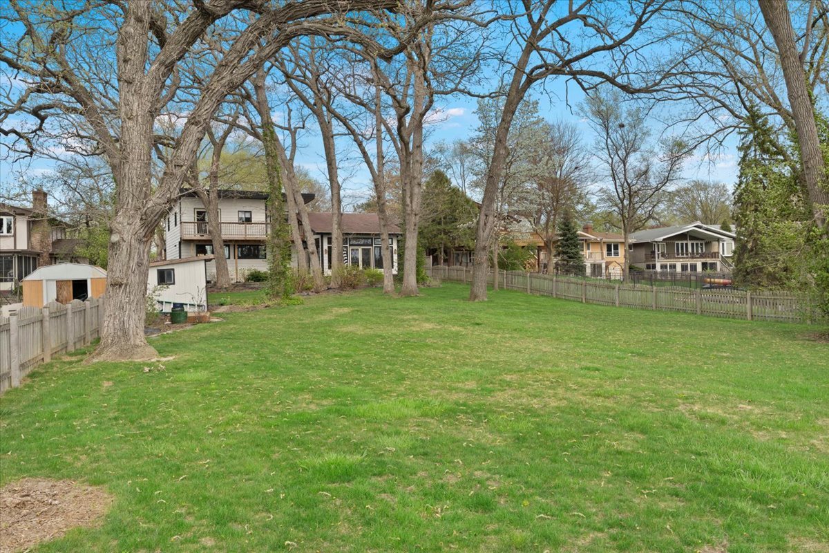 312 LAKE SHORE Drive