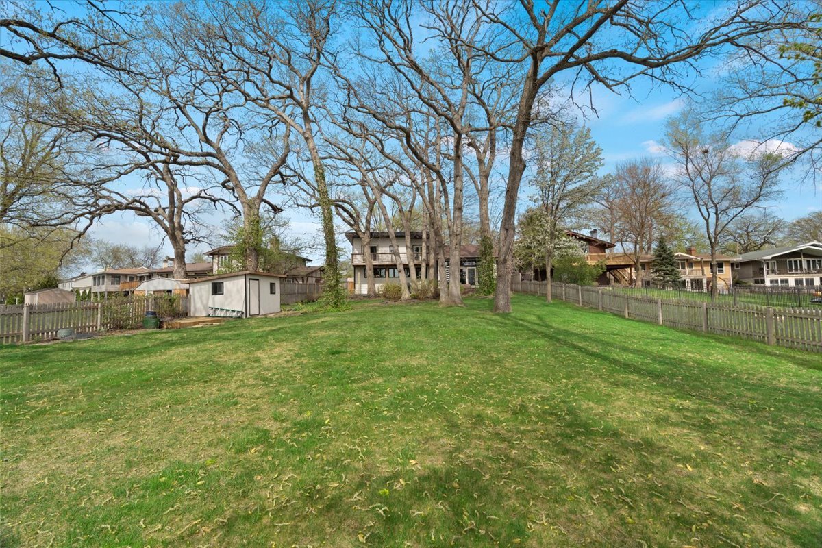 312 LAKE SHORE Drive