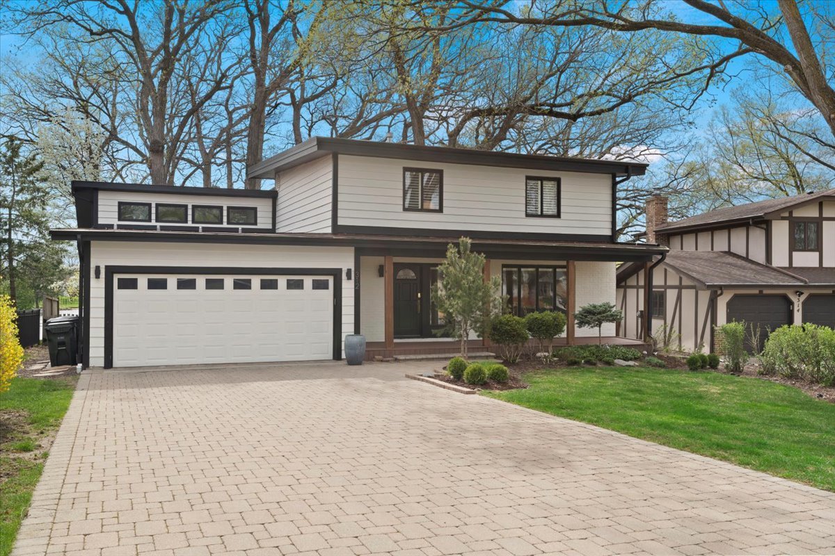 312 LAKE SHORE Drive