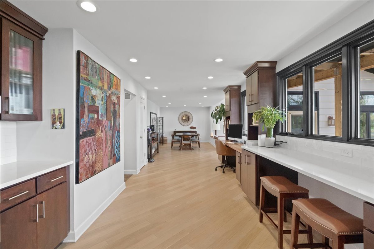 312 LAKE SHORE Drive