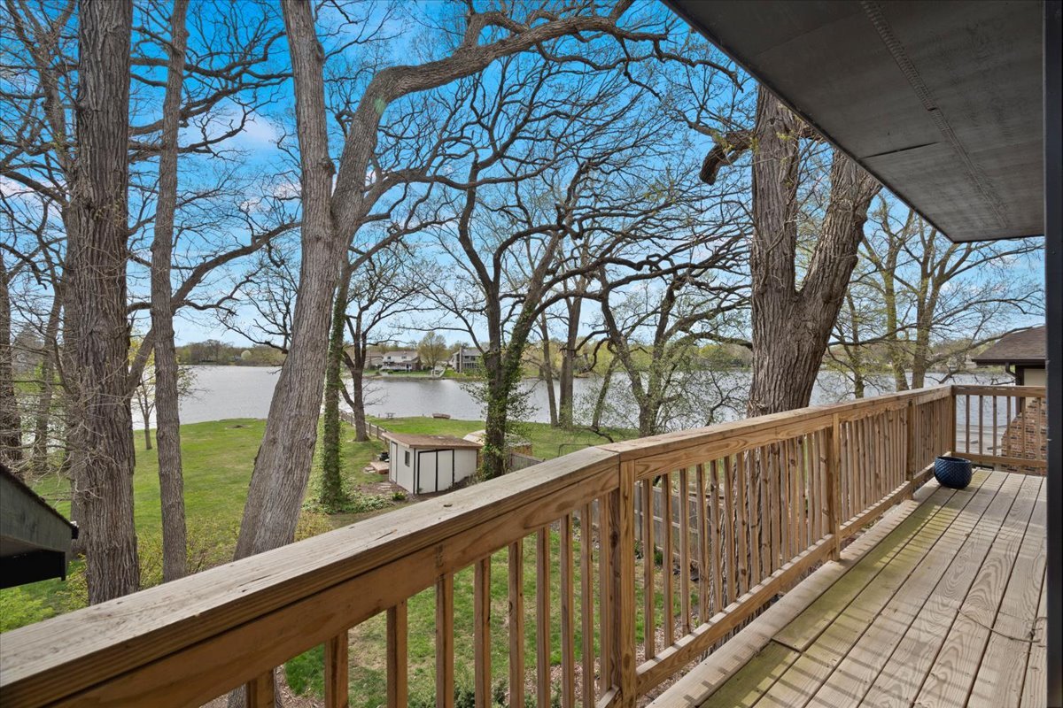 312 LAKE SHORE Drive