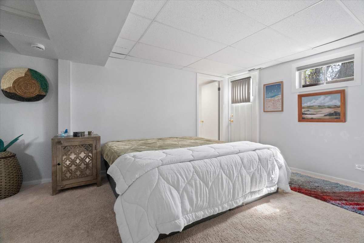 312 LAKE SHORE Drive