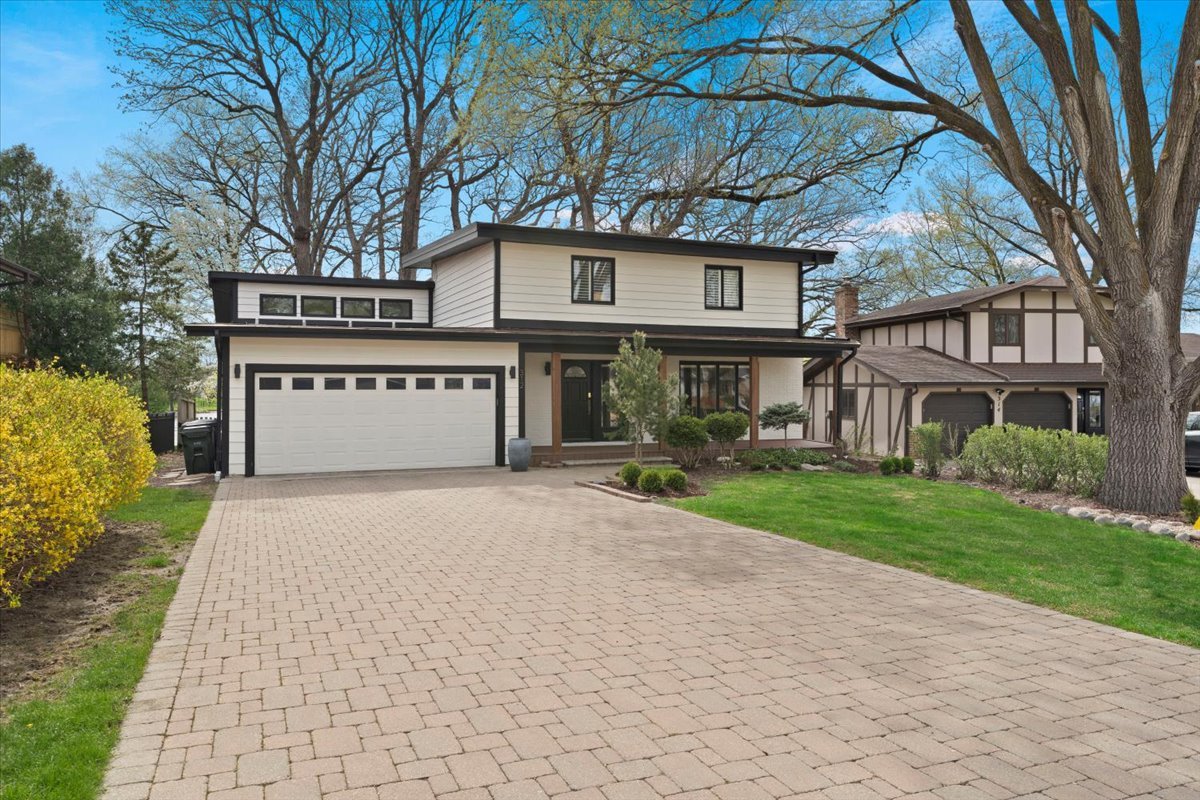 312 LAKE SHORE Drive