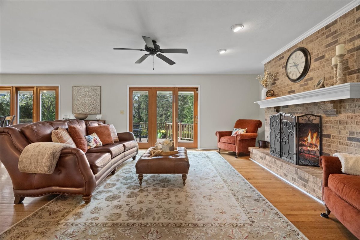 1012 Windhaven Road