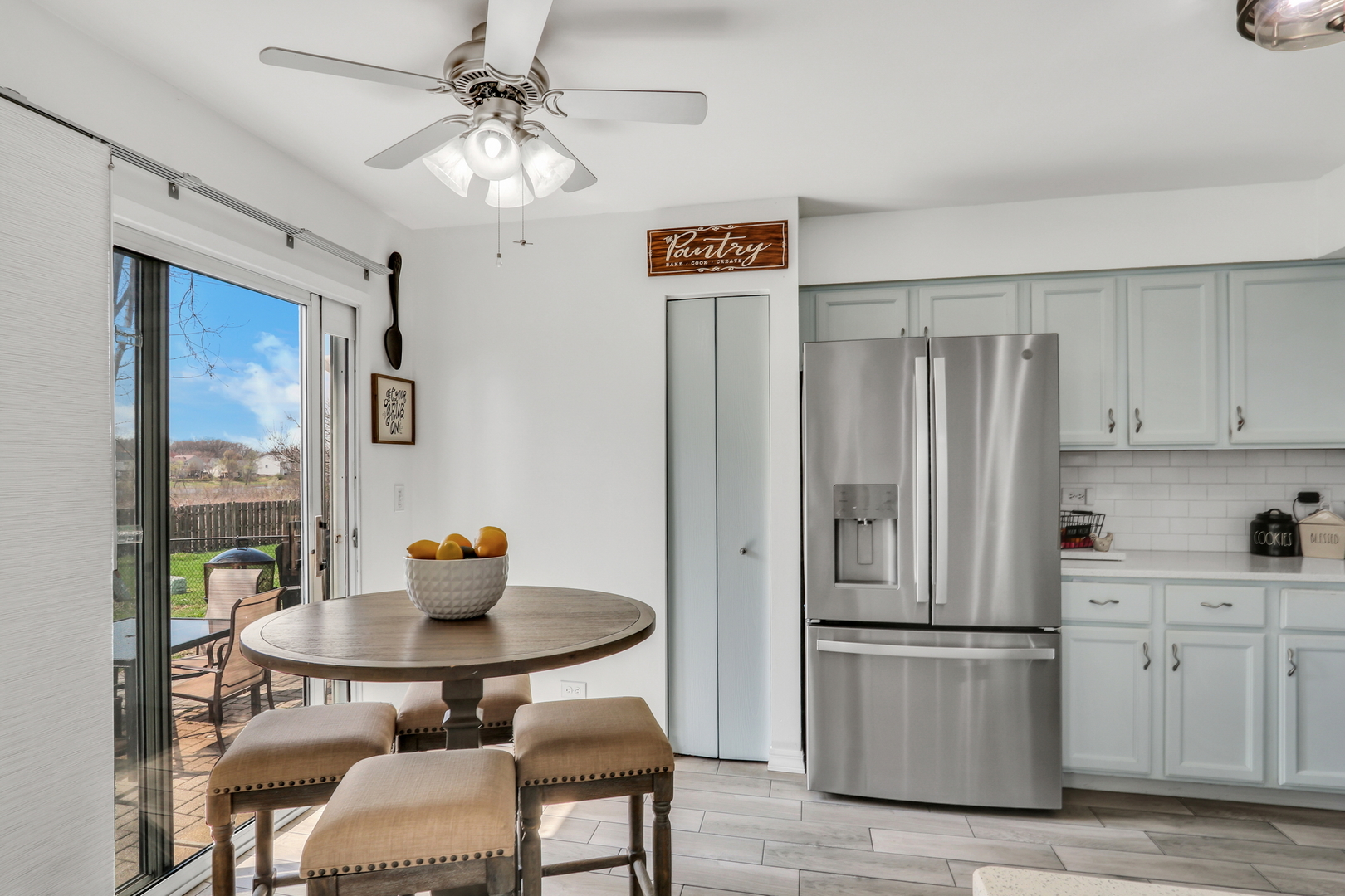 646 E Weston Court