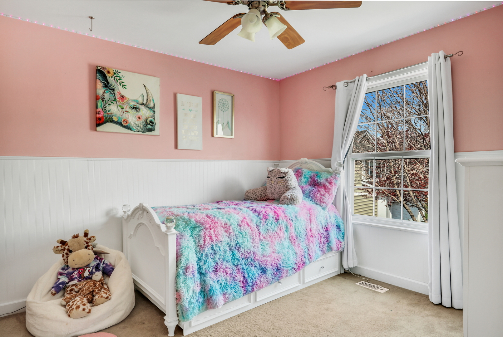 646 E Weston Court