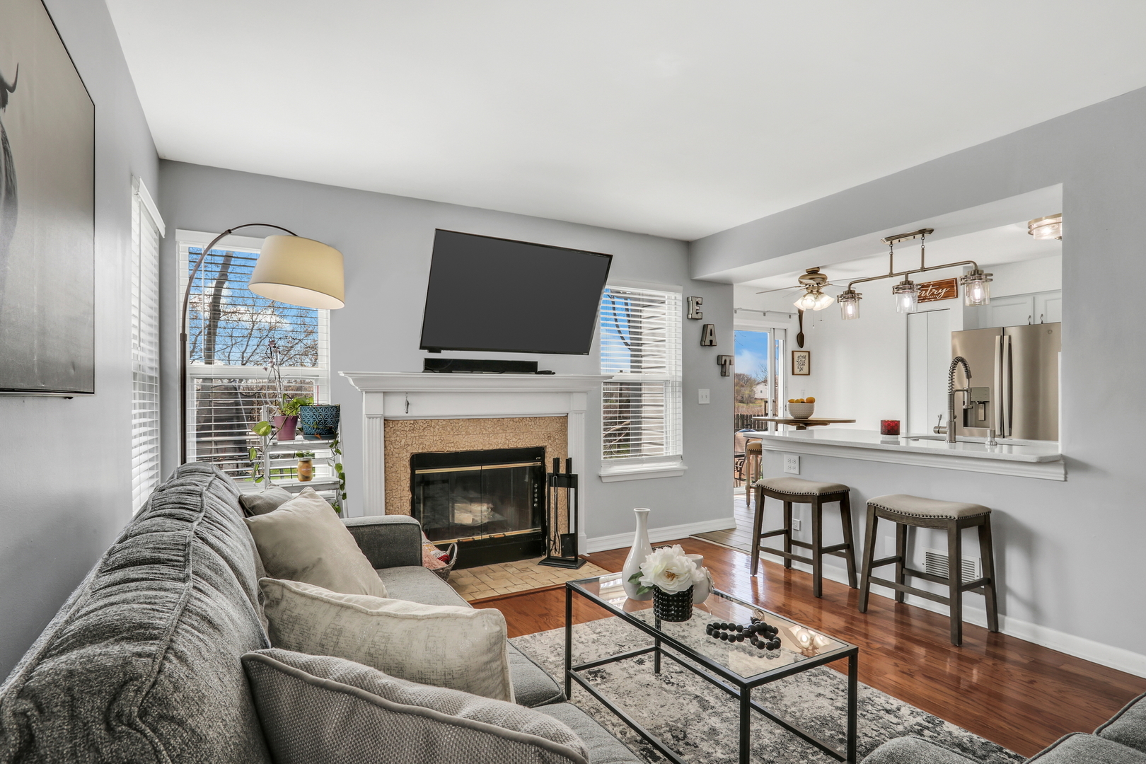 646 E Weston Court