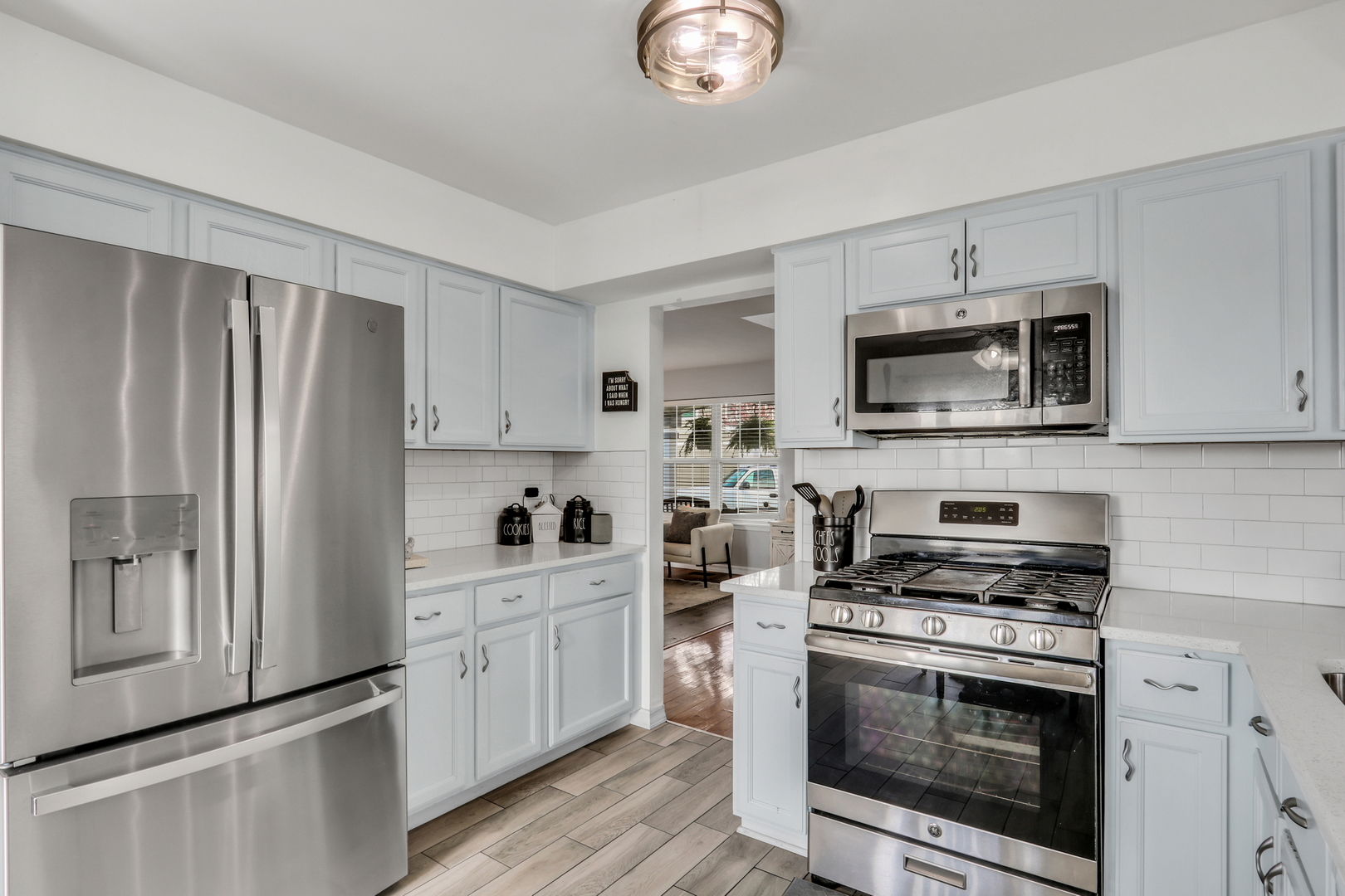 646 E Weston Court