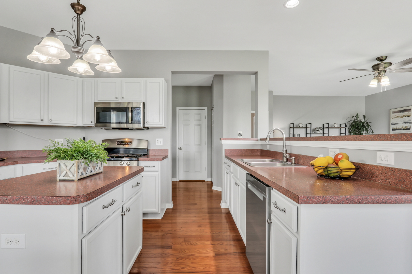 4763 W Pebble Beach Drive
