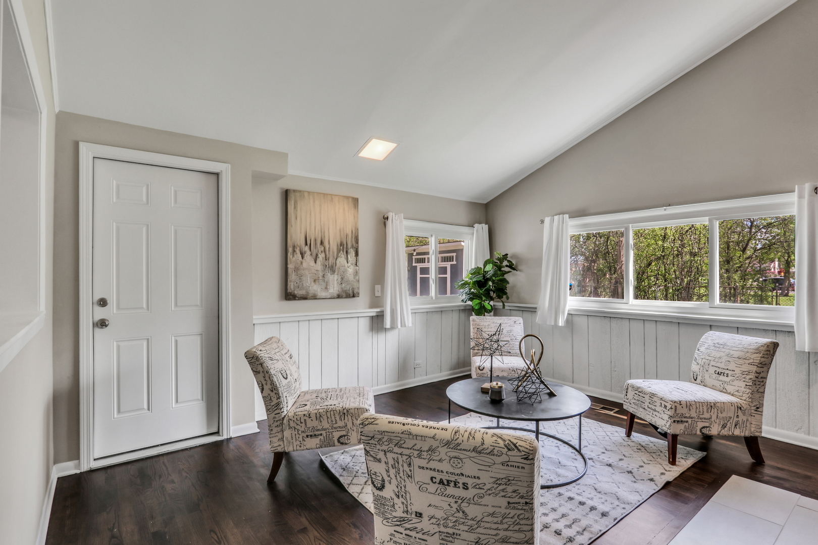 1157 Dartmouth Lane