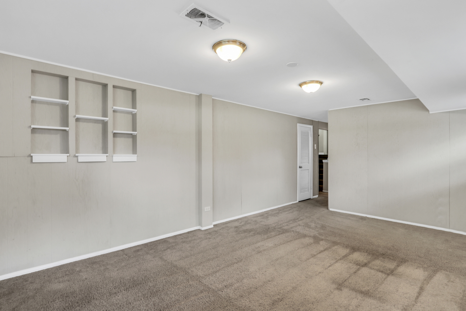 1157 Dartmouth Lane