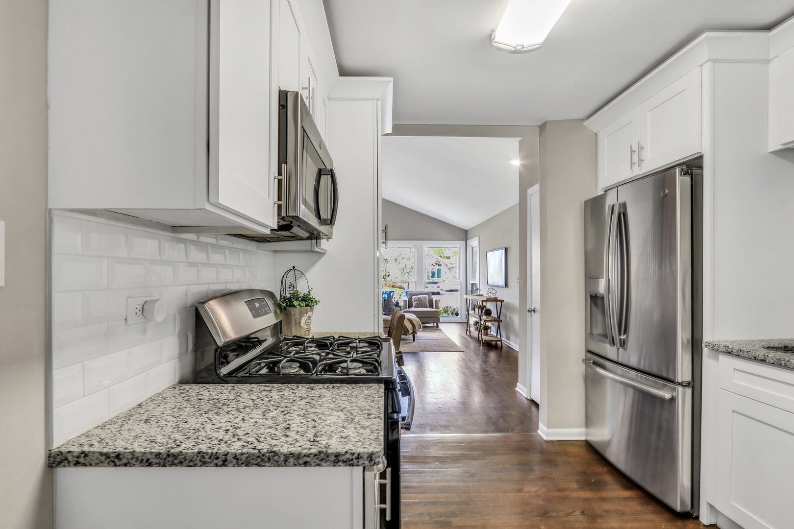 1157 Dartmouth Lane