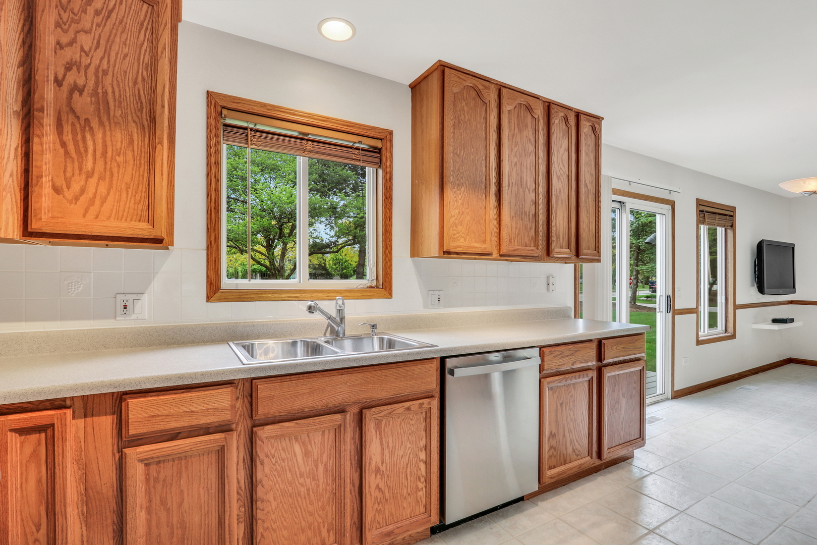 1328 Sunrise Lane
