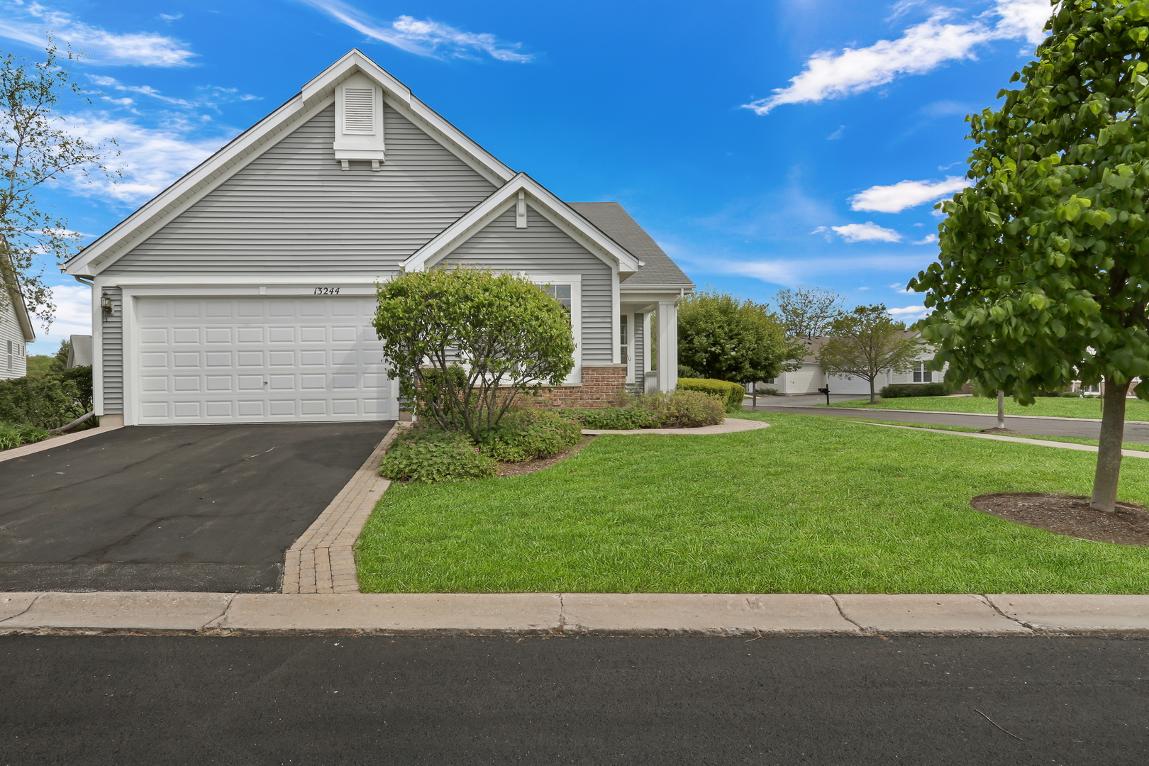 13244 W Sheffield Lane