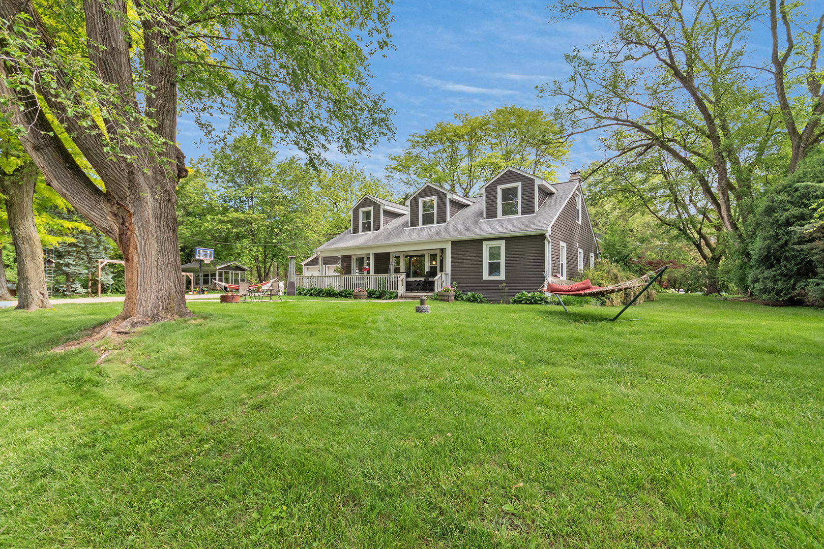 7N307 LAWRENCE Court