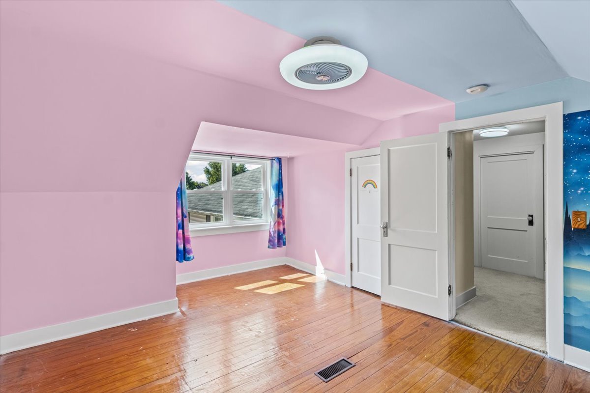 108 Lincoln Avenue