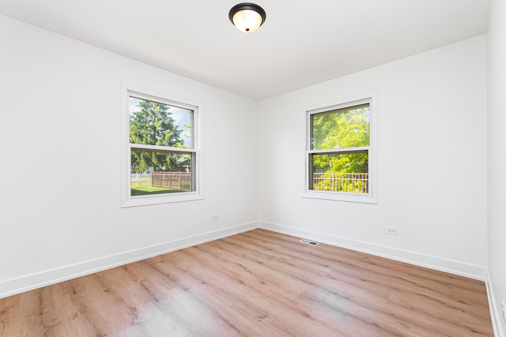 17678 W Saddle Court