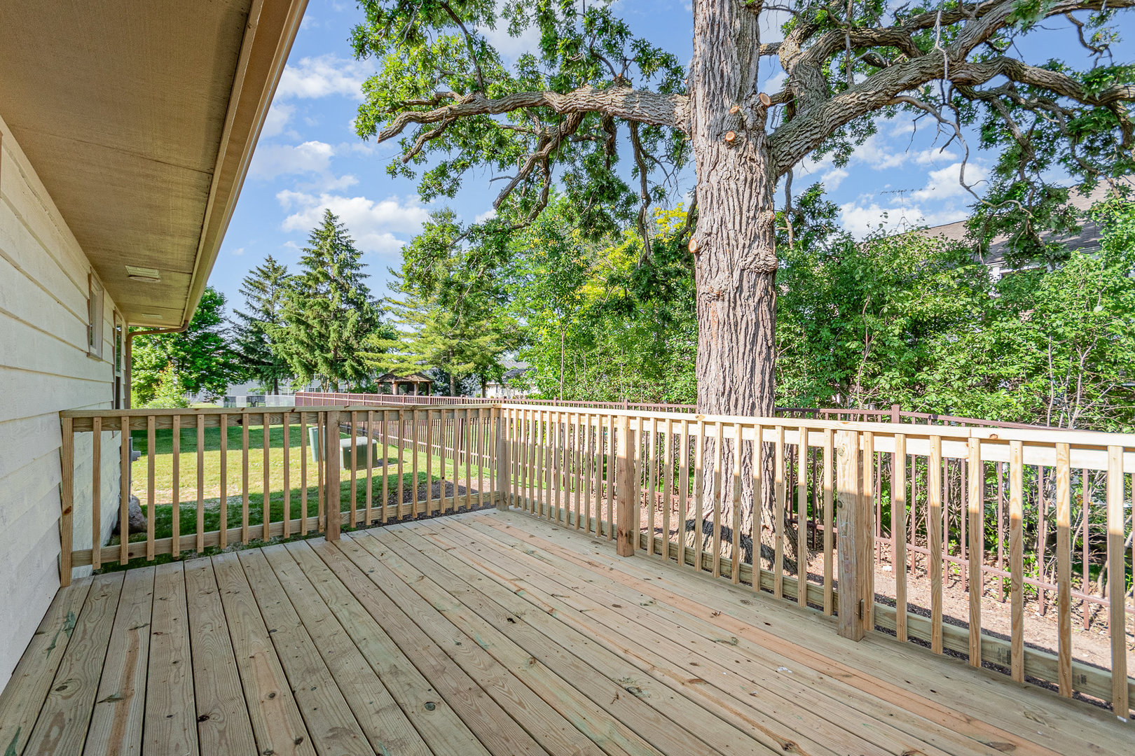 17678 W Saddle Court