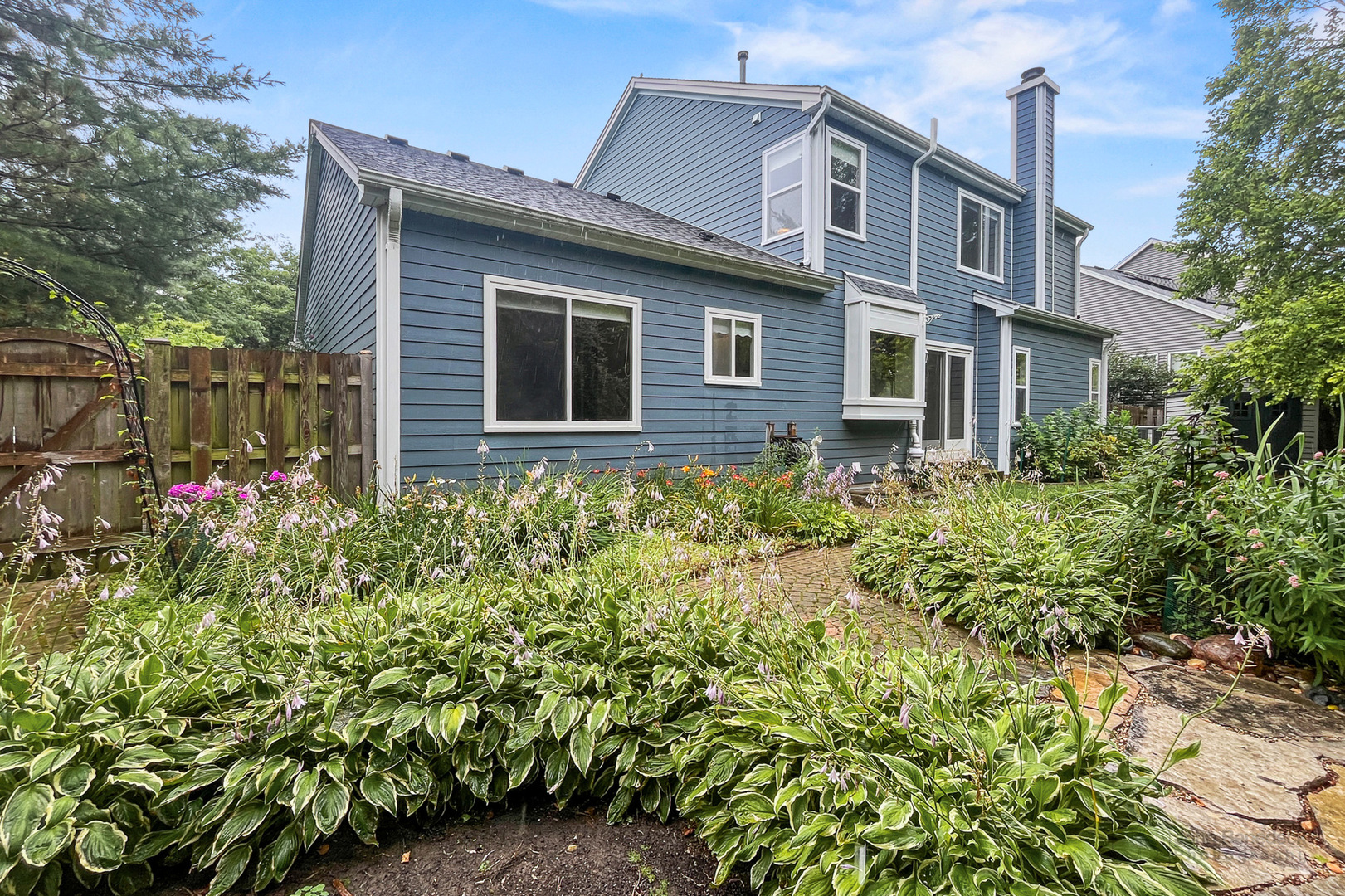 1109 Ravinia Drive