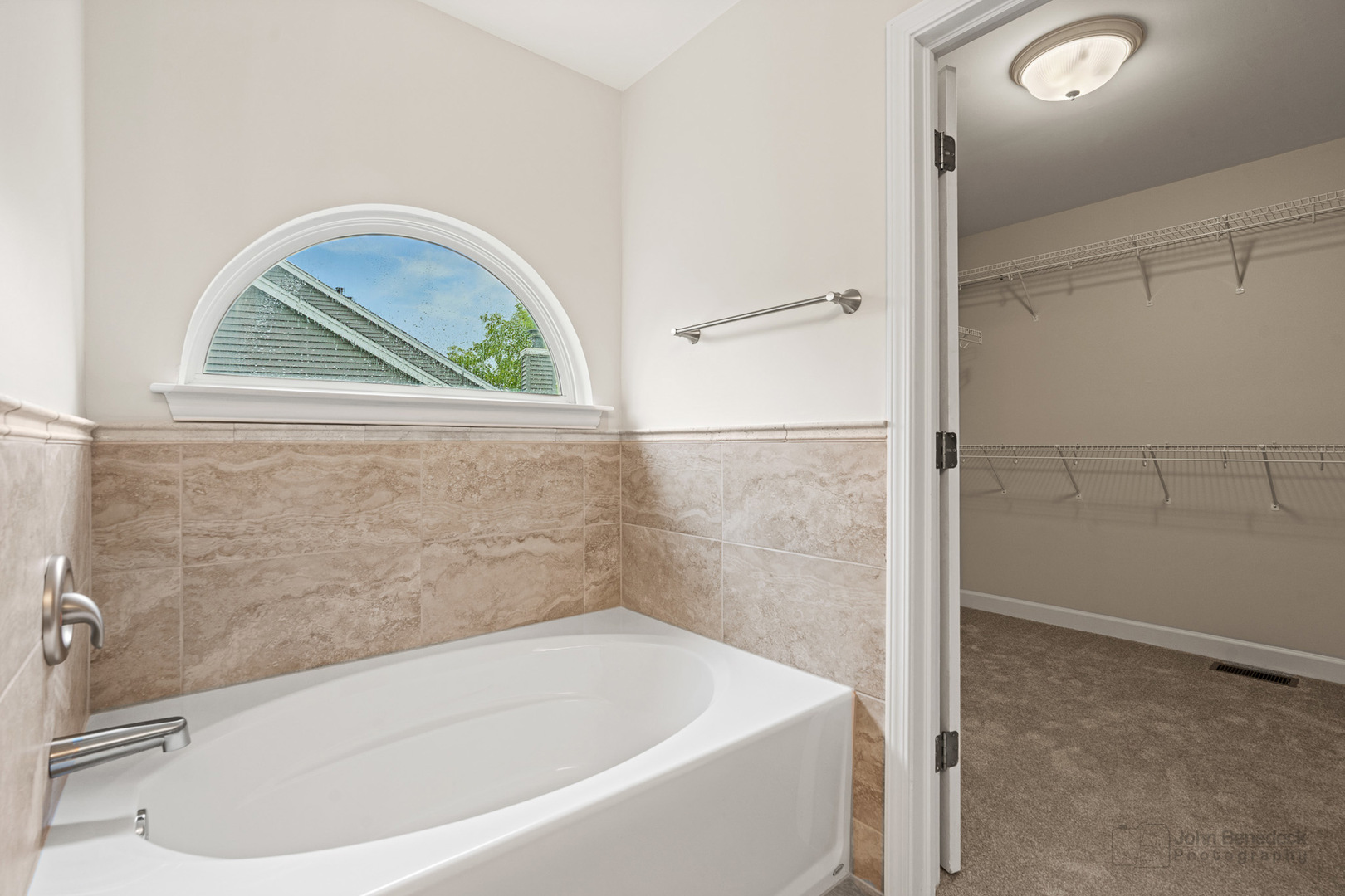 1109 Ravinia Drive