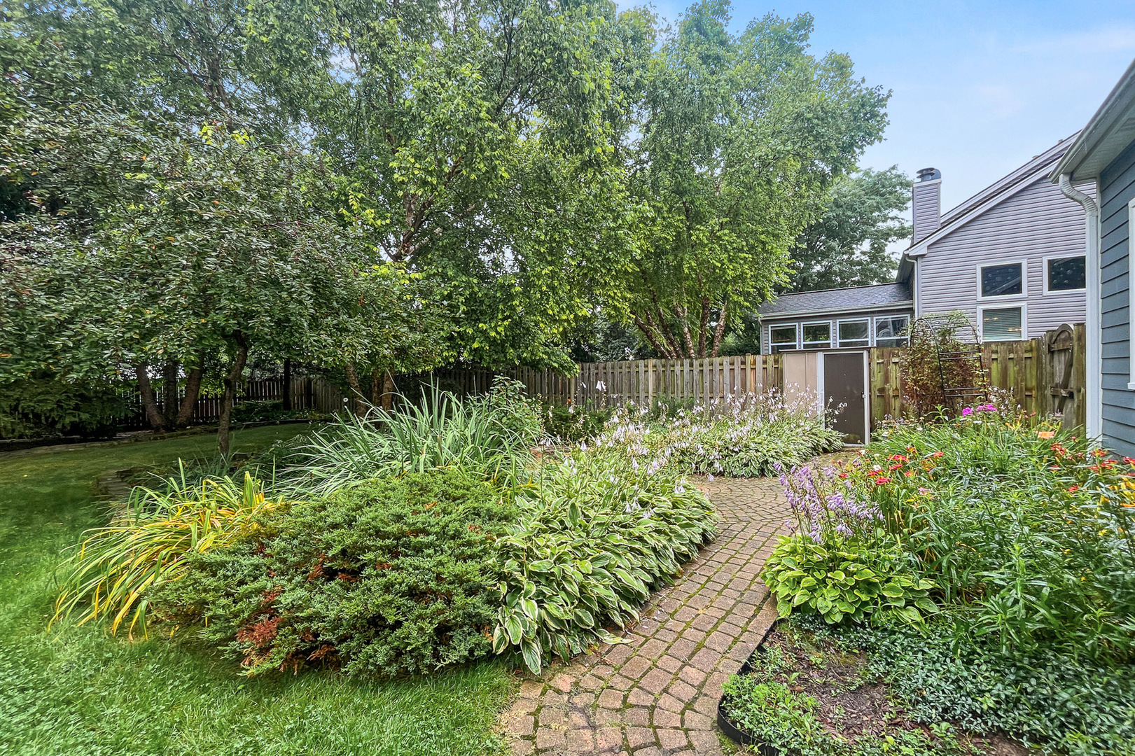 1109 Ravinia Drive