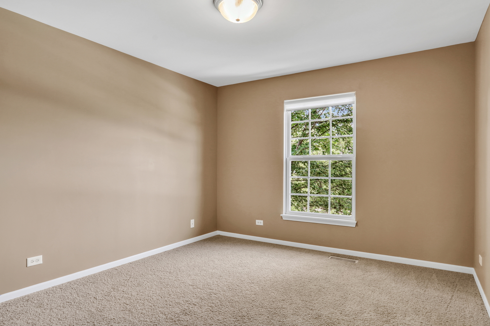 1313 Turnberry Lane