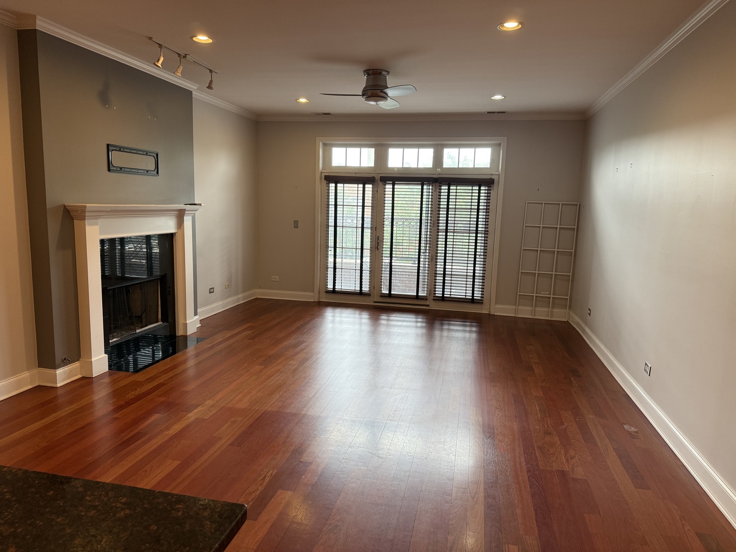 1834 W Foster Avenue Unit: 3E