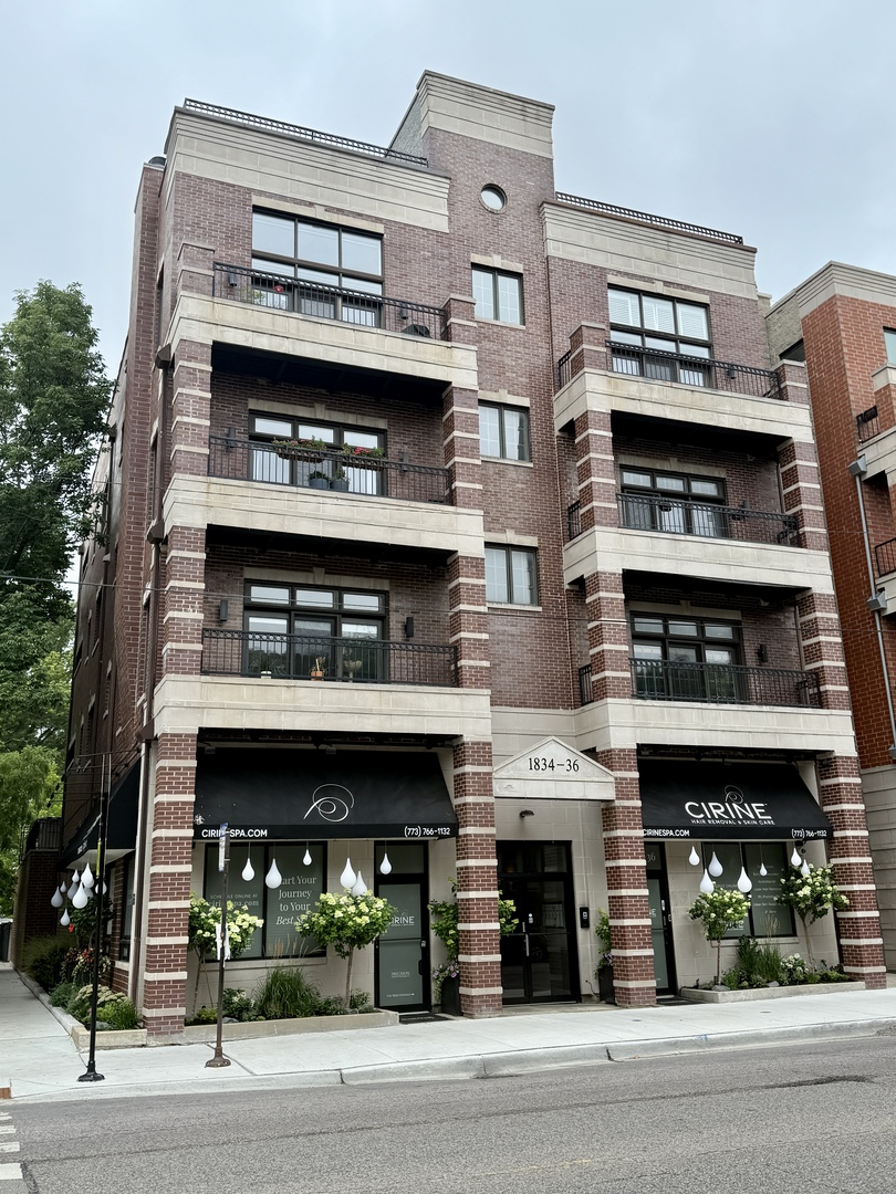 1834 W Foster Avenue Unit: 3E