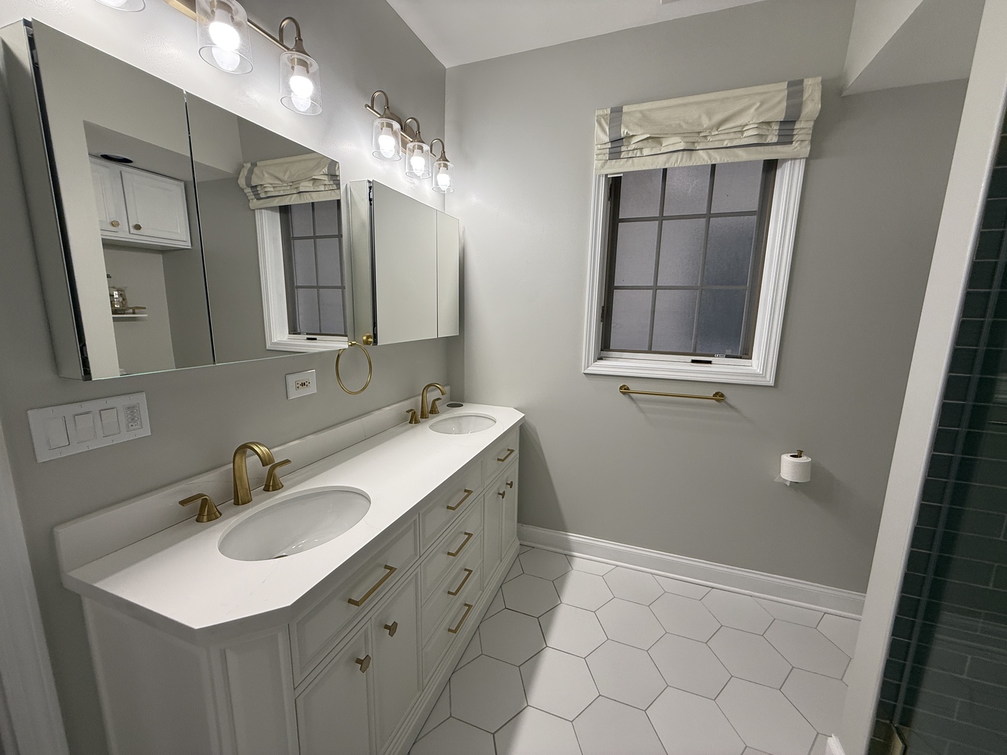 1834 W Foster Avenue Unit: 3E