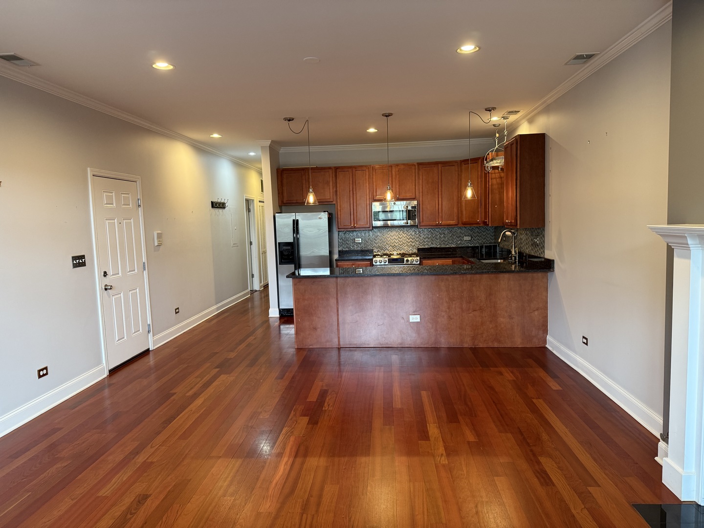 1834 W Foster Avenue Unit: 3E