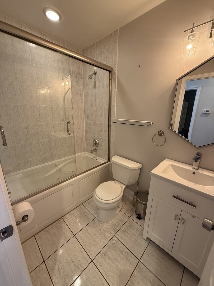 1834 W Foster Avenue Unit: 3E