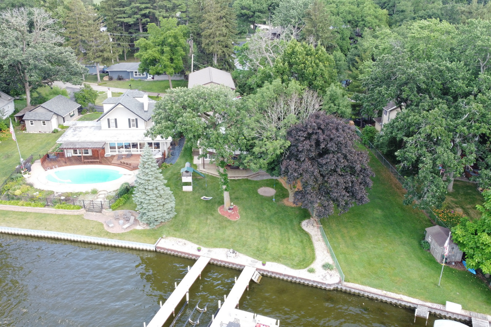 2407 N Villa Lane