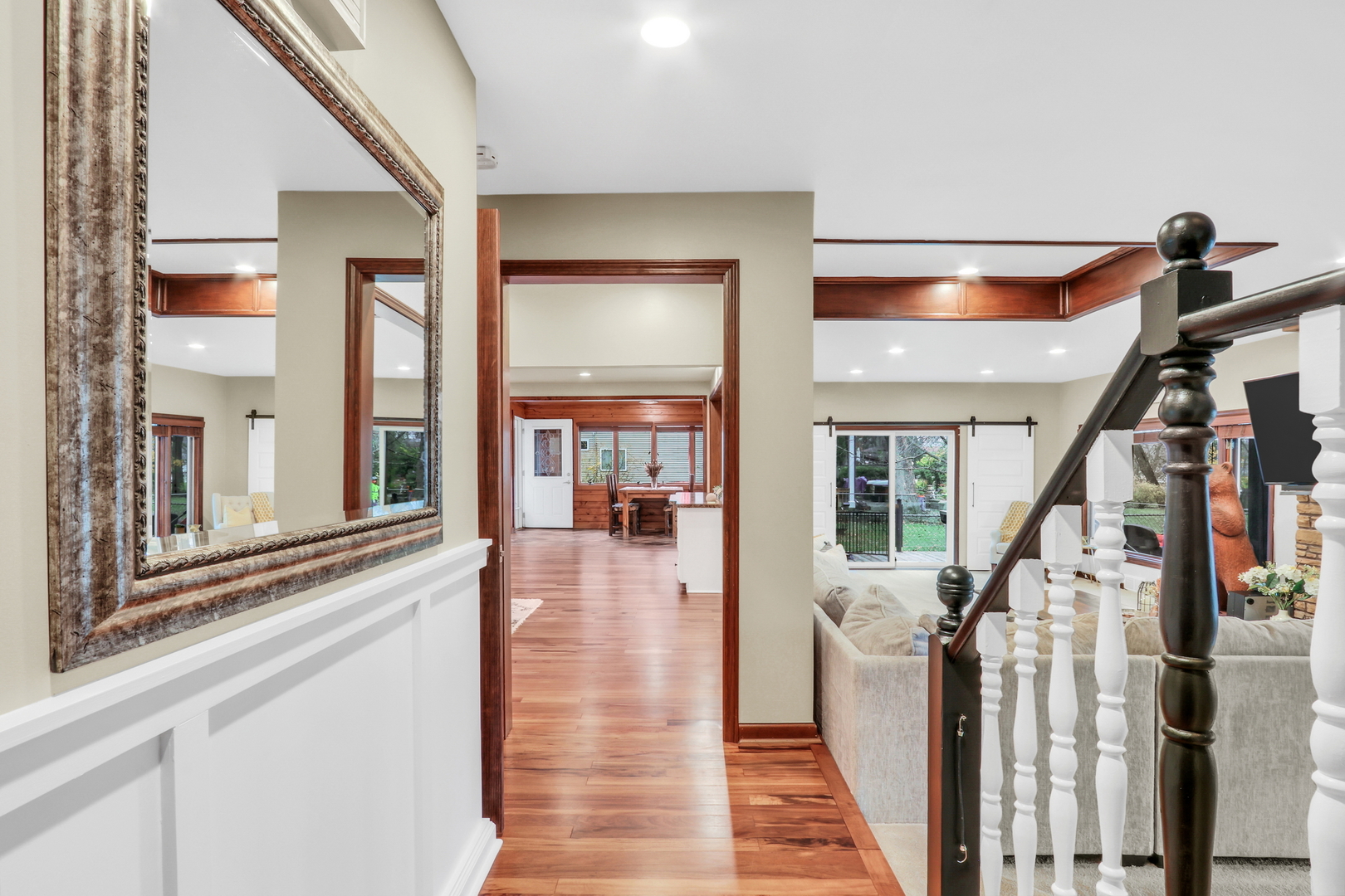 2407 N Villa Lane