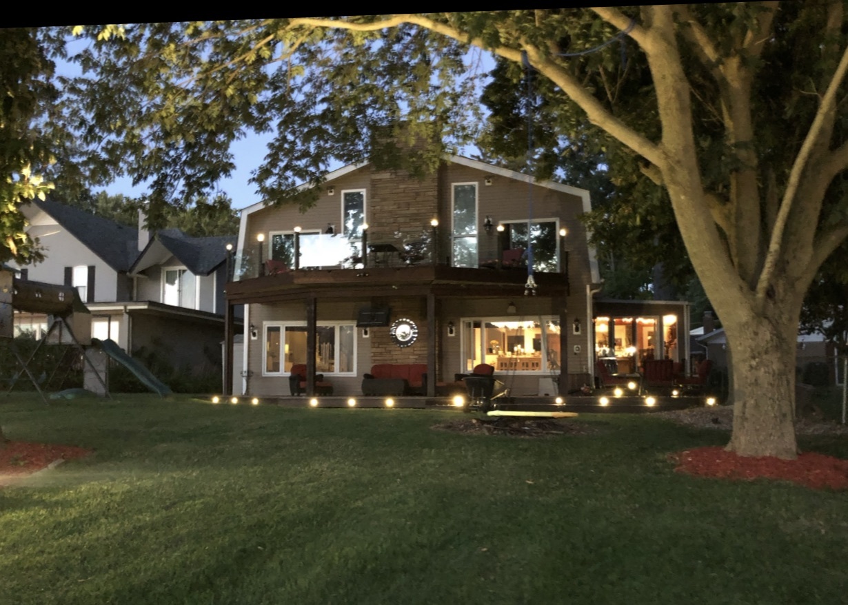 2407 N Villa Lane